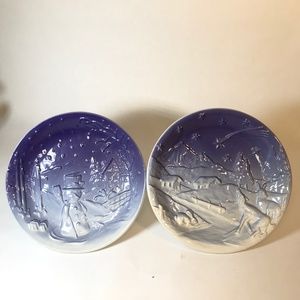 Set of Decorative Christmas Plates